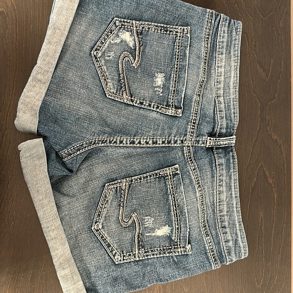 Silver 4.5” Denim Short - Picture 2 of 2